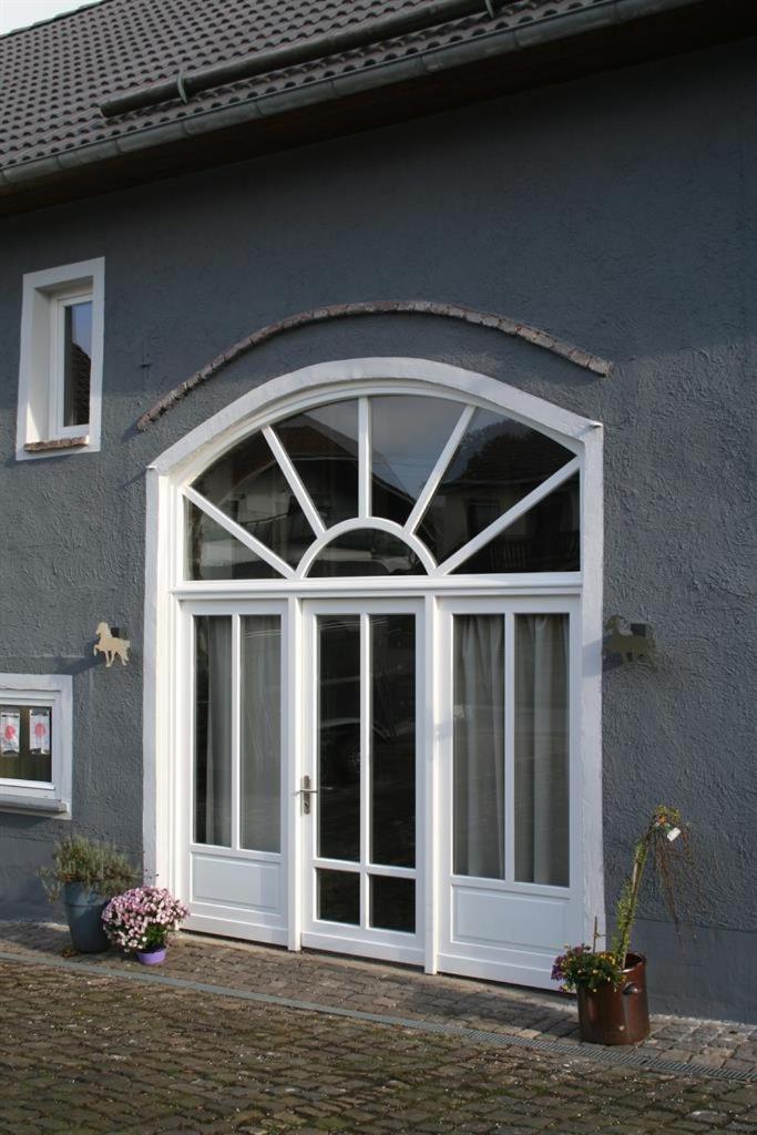 Isi-Hof Villa Schonfeld  ภายนอก รูปภาพ