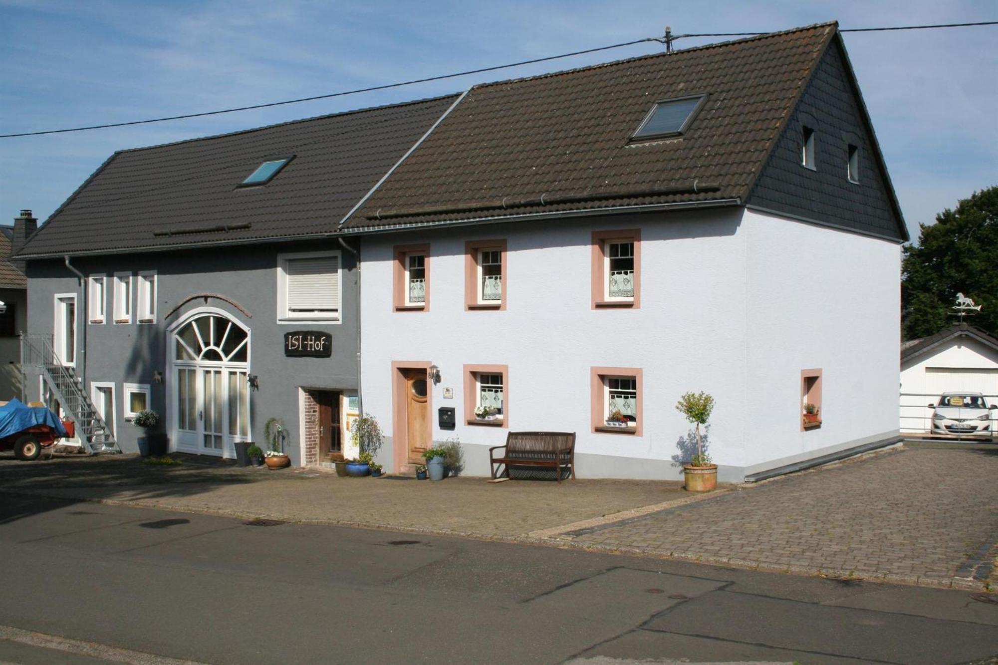 Isi-Hof Villa Schonfeld  ภายนอก รูปภาพ